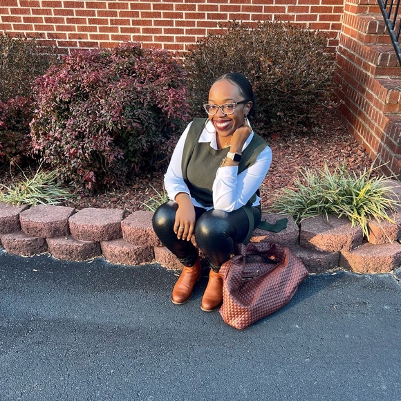 Meet your Posher, Ivory - Picture 3 of 6